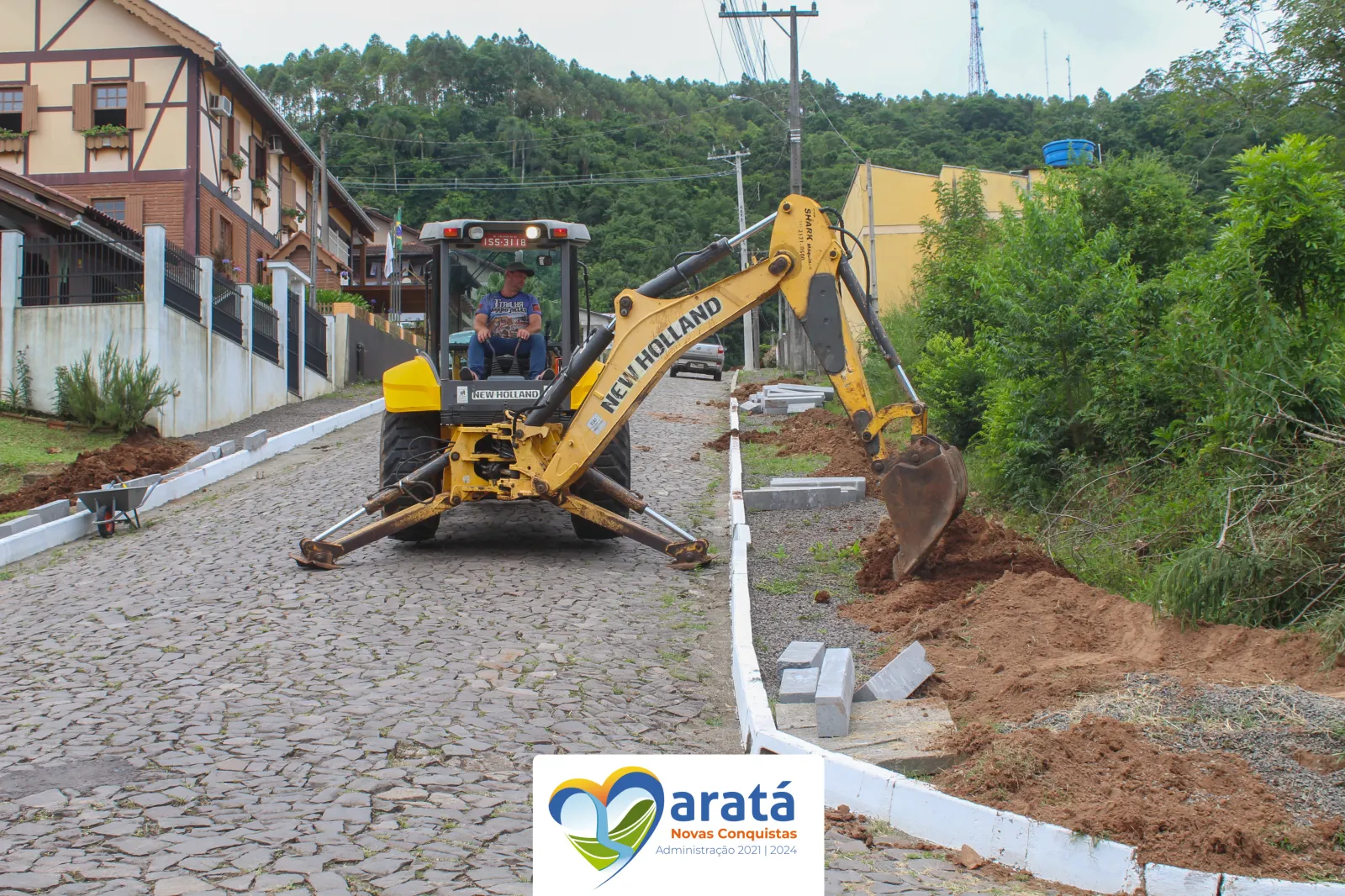 Obras de pavimentação na Rua 18 de Julho iniciaram hoje
